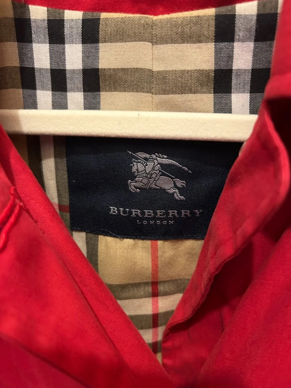 Burberry Red Trench Coat with Signature Check Cuff - Picture 2 of 6